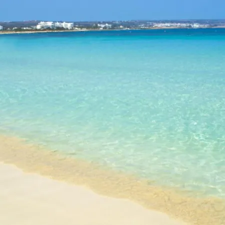 Imagine Your Family Renting A Luxury Holiday Close To Protaras' Main Attractions, 1193 Vilă Protaras